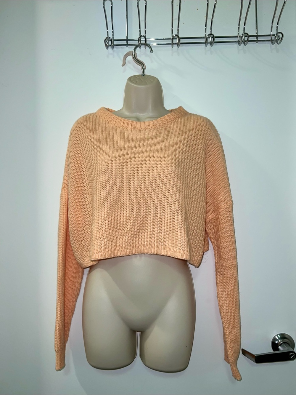 Cropped Crewneck Knit Sweater in Peach